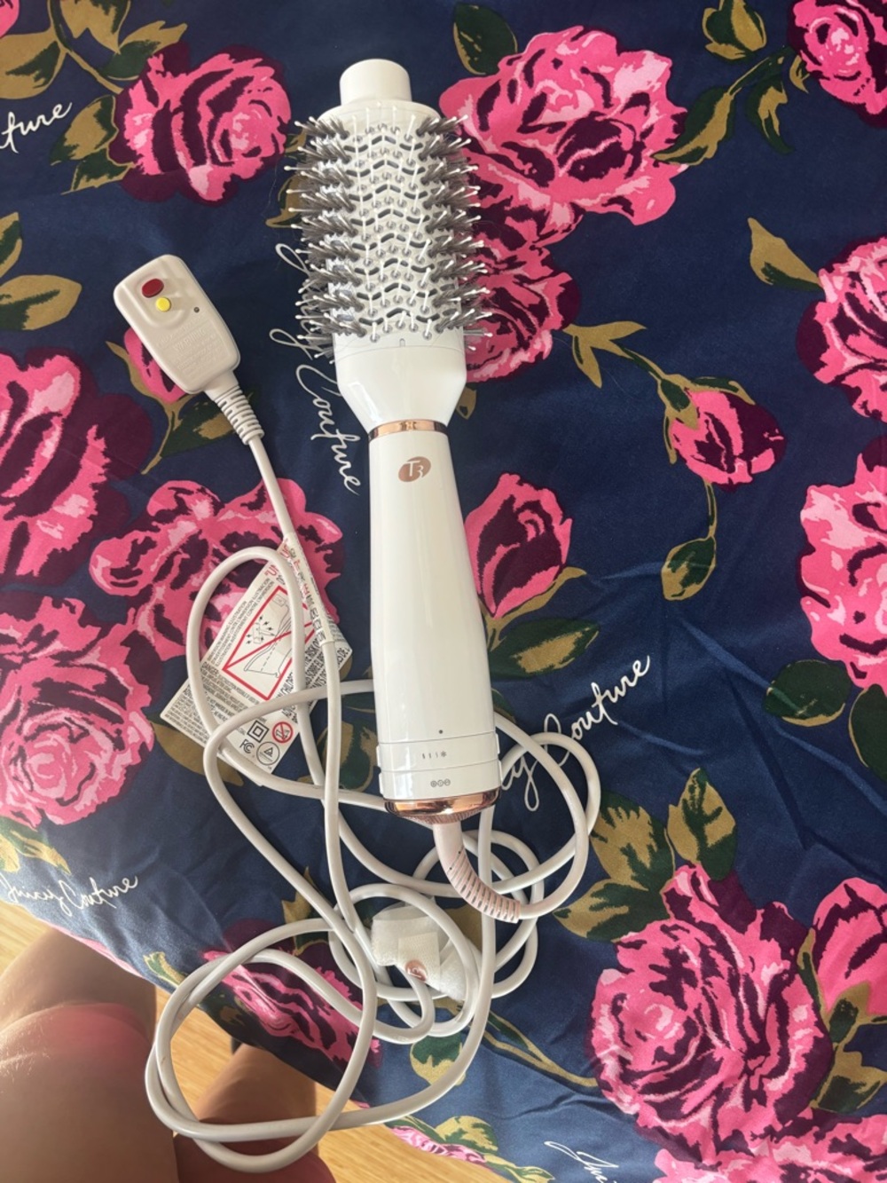 T3 AireBrush One-Step Smoothing and Volumizing Hair Dryer Brush